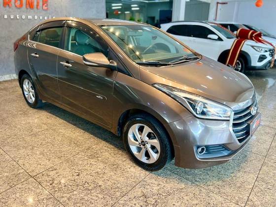 HYUNDAI HB20S 1.0 COMFORT PLUS 12V FLEX 4P MANUAL